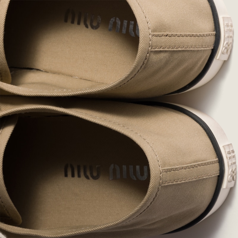 Chino sneakers