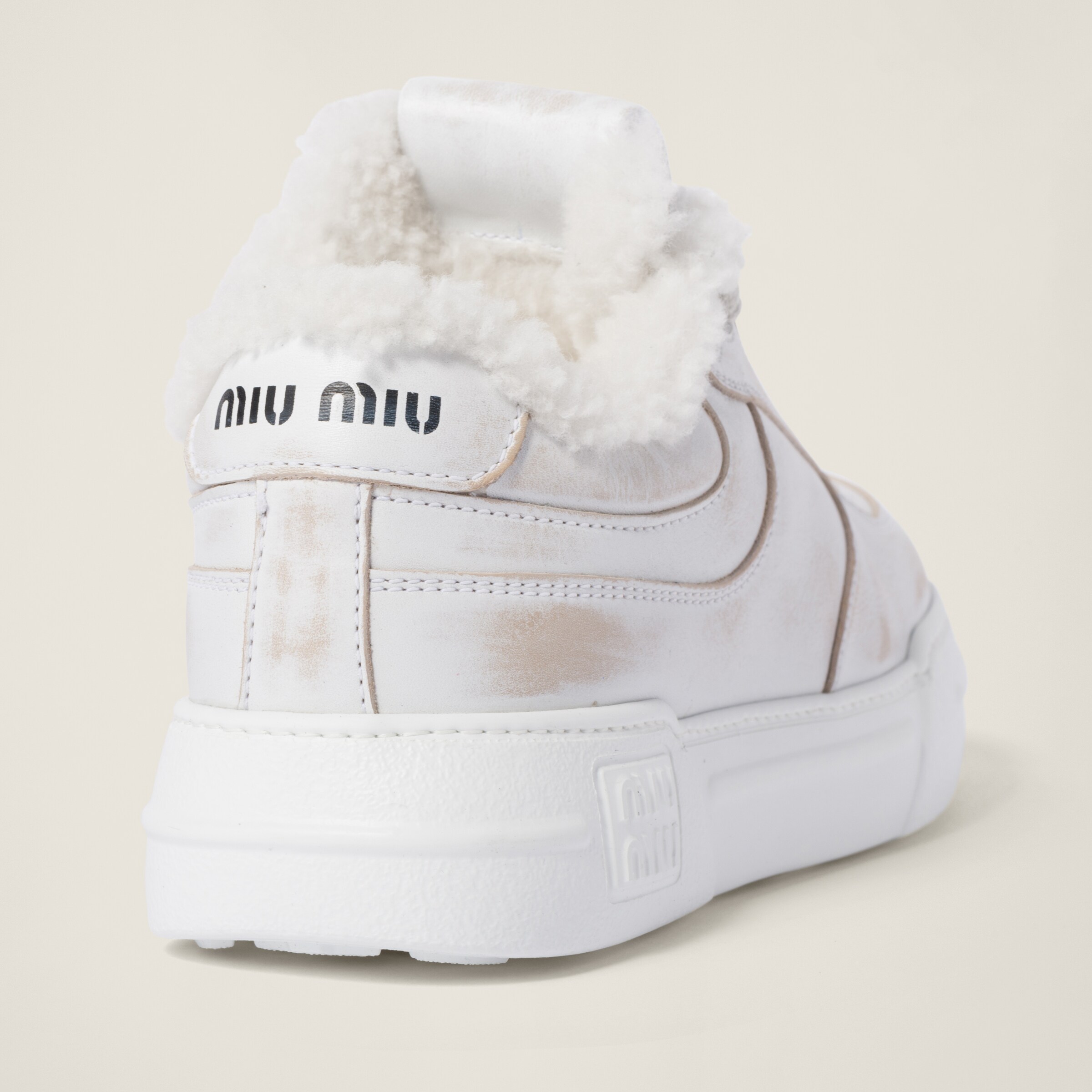 ホワイト ブリーチドレザー スニーカー | Miu Miu
