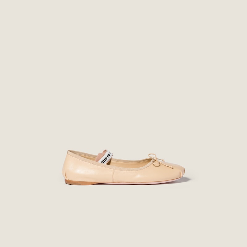 Leather ballerinas