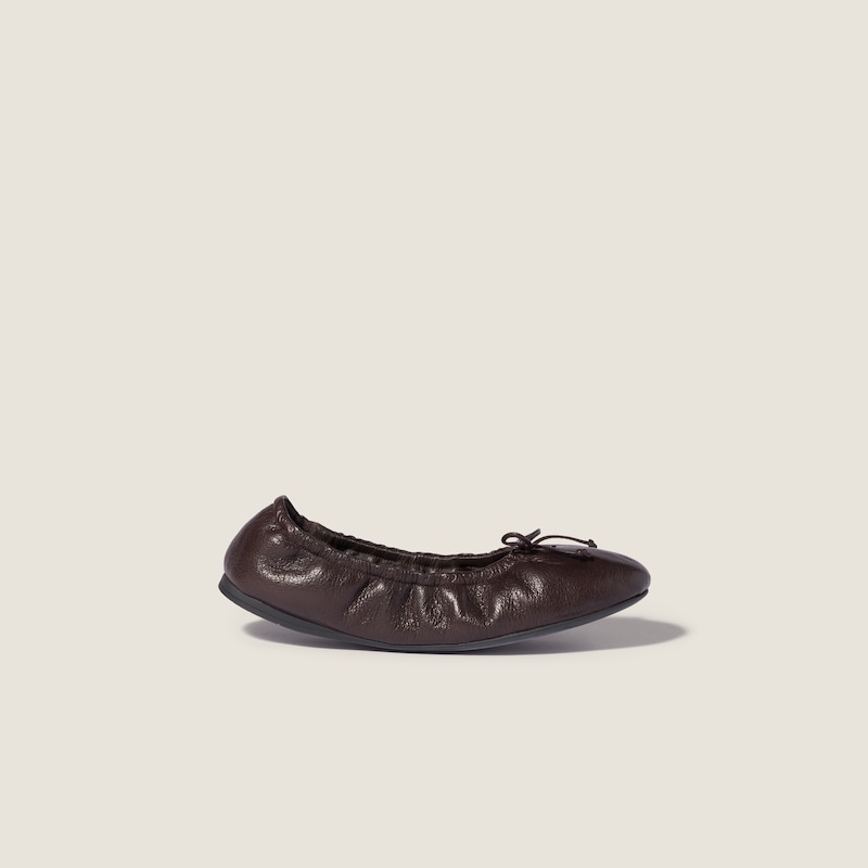 Foldable leather ballerinas