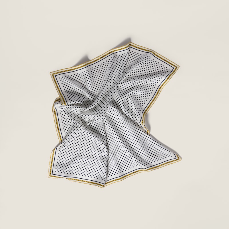 Foulard en sergé imprimé