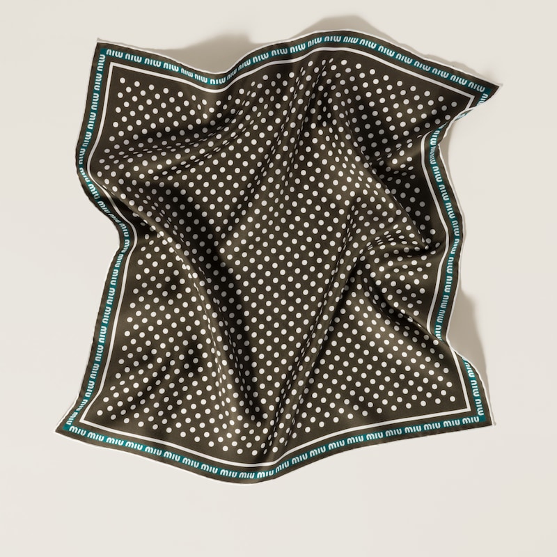 Bufanda de sarga estampada