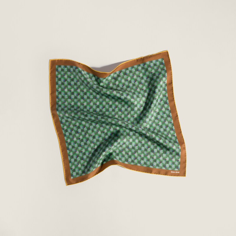 Foulard en sergé imprimé