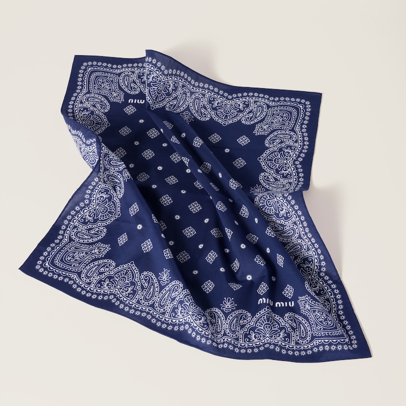 Printed poplin scarf