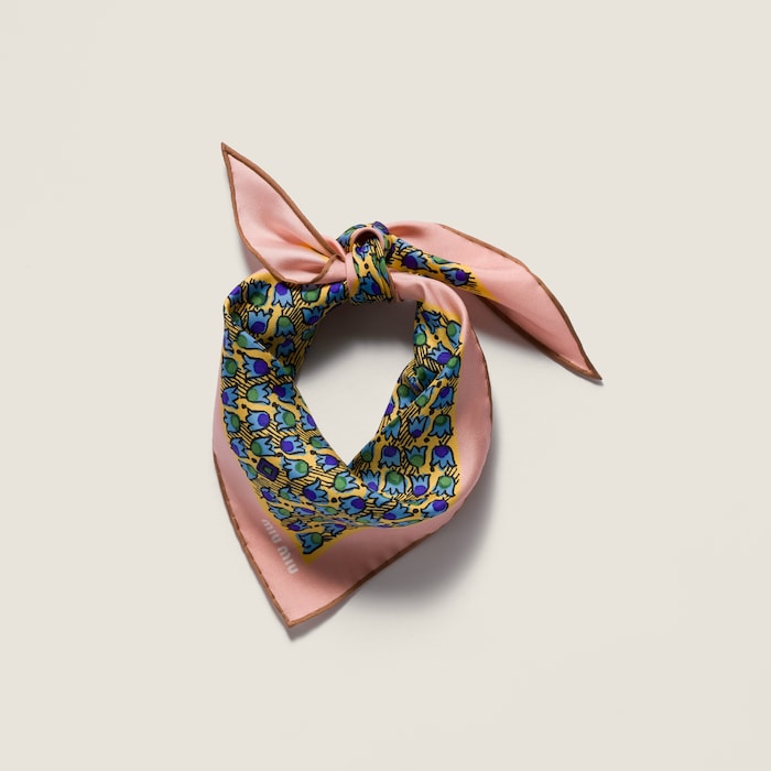 Scarves and gloves - 日本 | Miu Miu - 日本