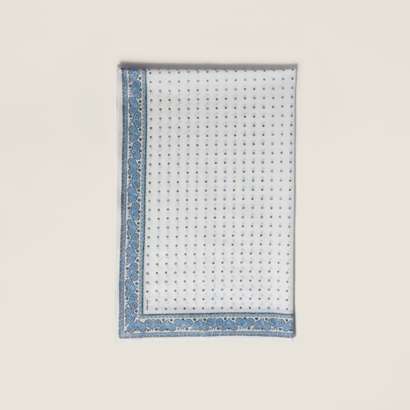 Pañuelo de popelín estampado