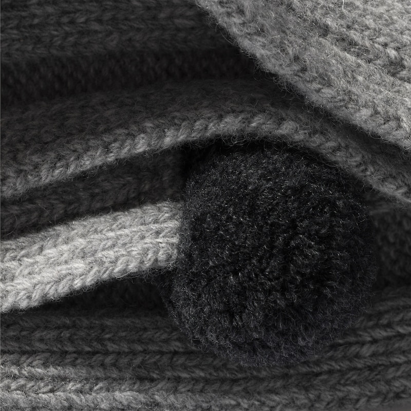 Wool and cashmere scarf
