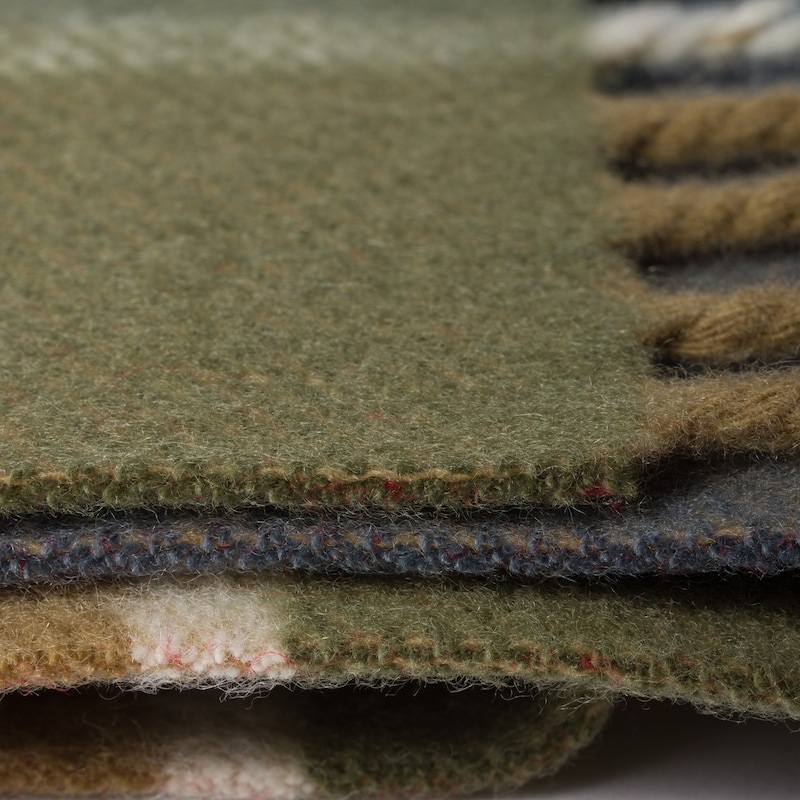 Wool and cashmere scarf