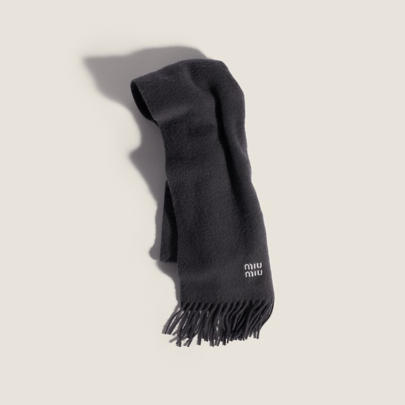 Cashmere scarf