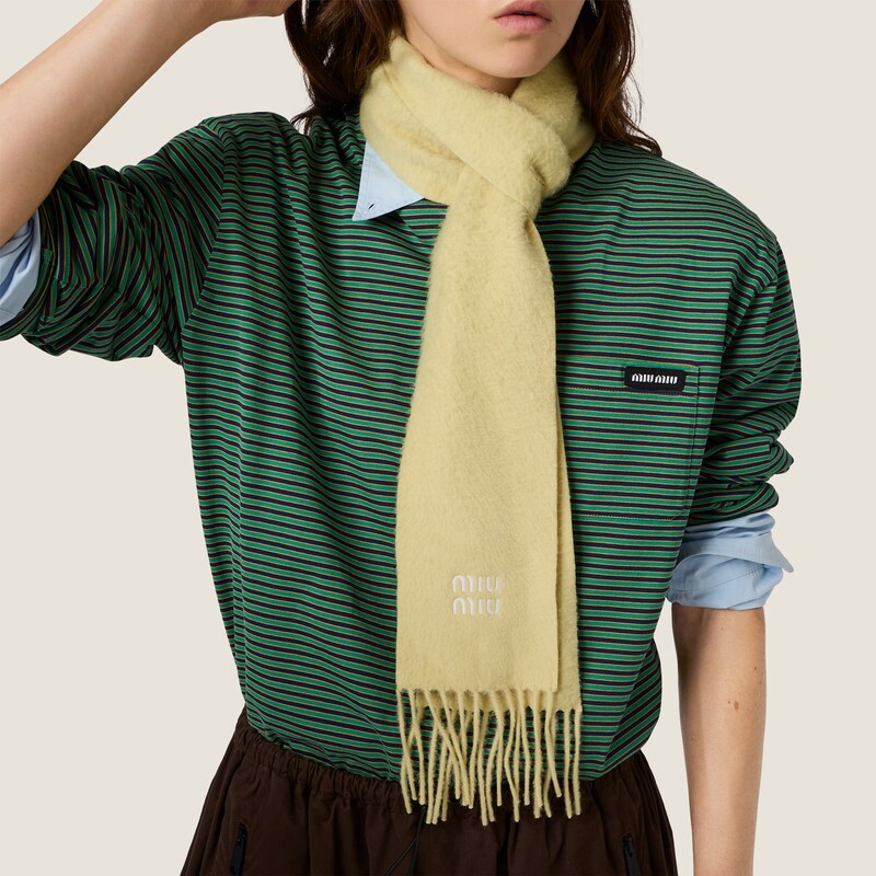 Cashmere scarf