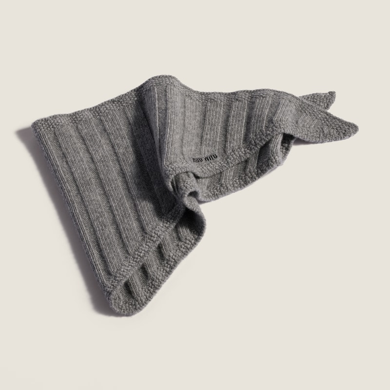 Wool and cashmere stole