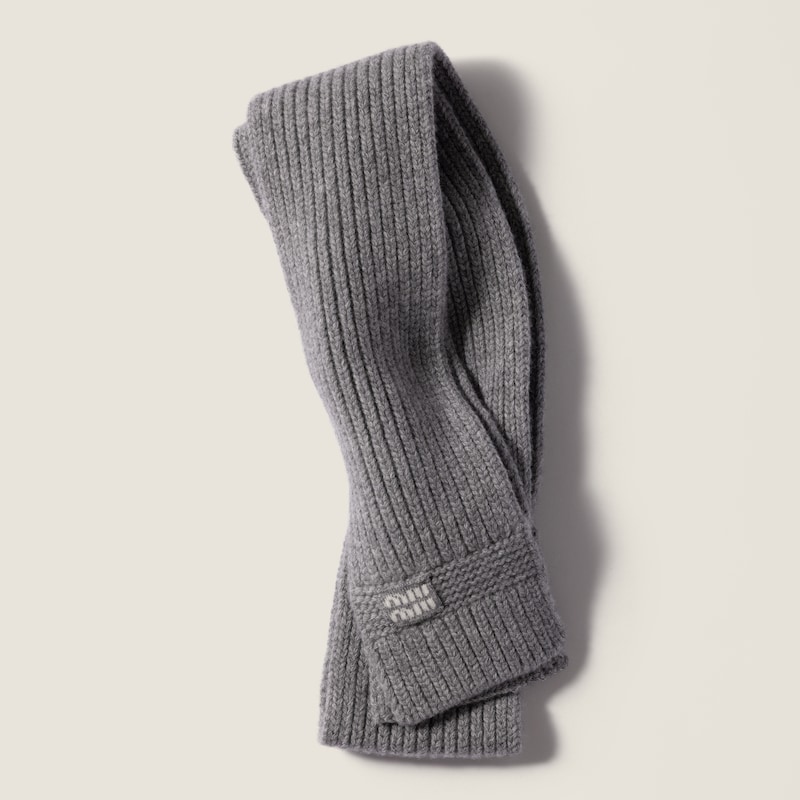 Wool and cashmere scarf