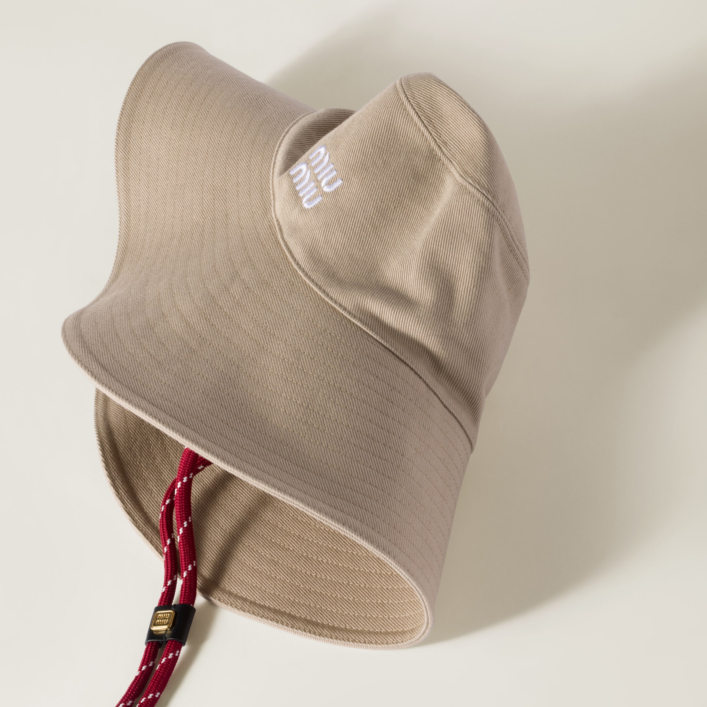 Miu Miu Denim Hat In Beige/amaranth
