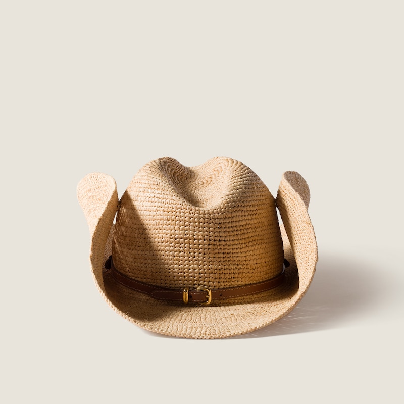 Raffia hat