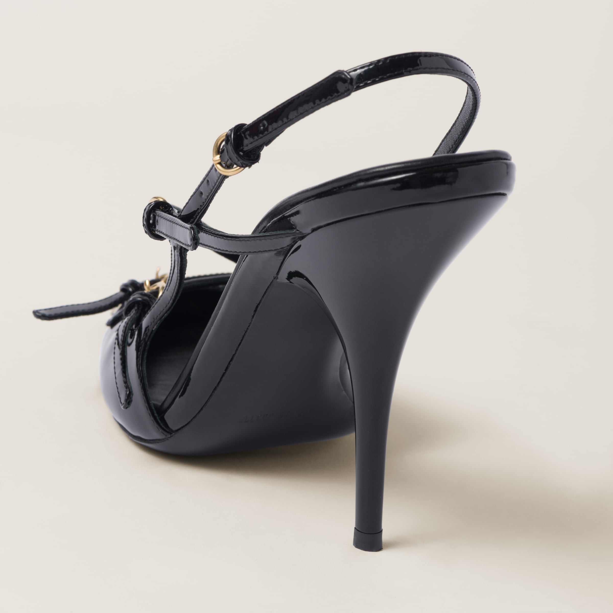 サンダル・ミュール MiuMiu | Patent leather slingbacks with buckles 5I013E Black Patent Leather Slingbacks With Buckles | Miu Miu
