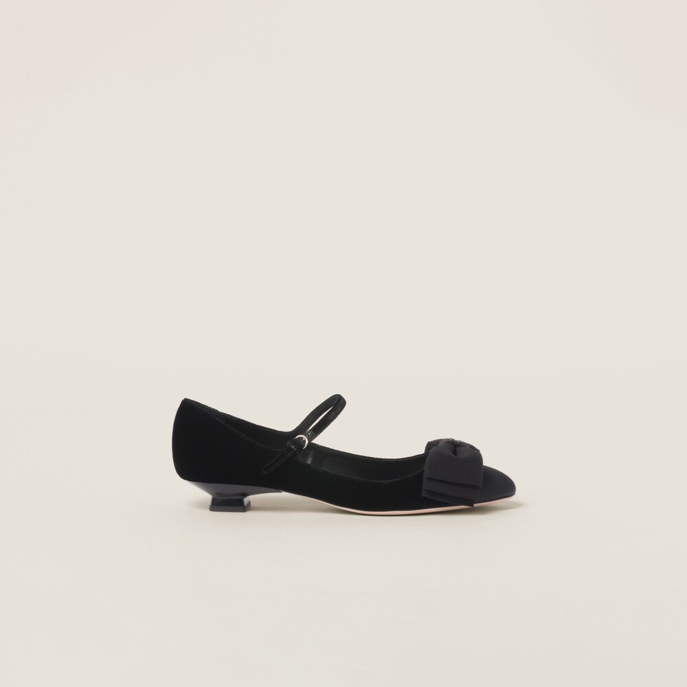 miumiu.com | Velvet and grosgrain pumps