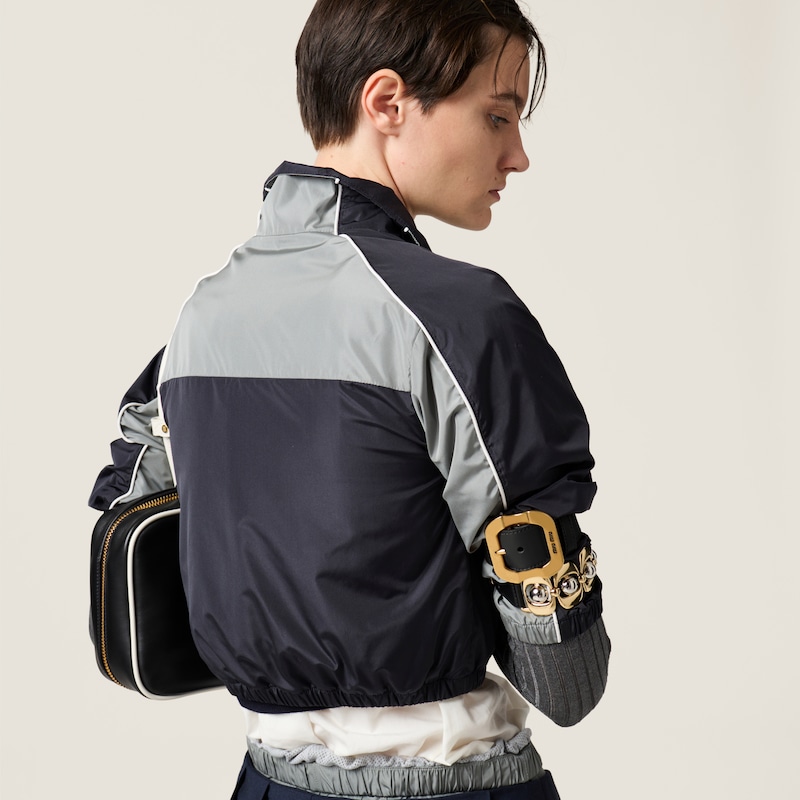 Armband aus Leder mit Schließe