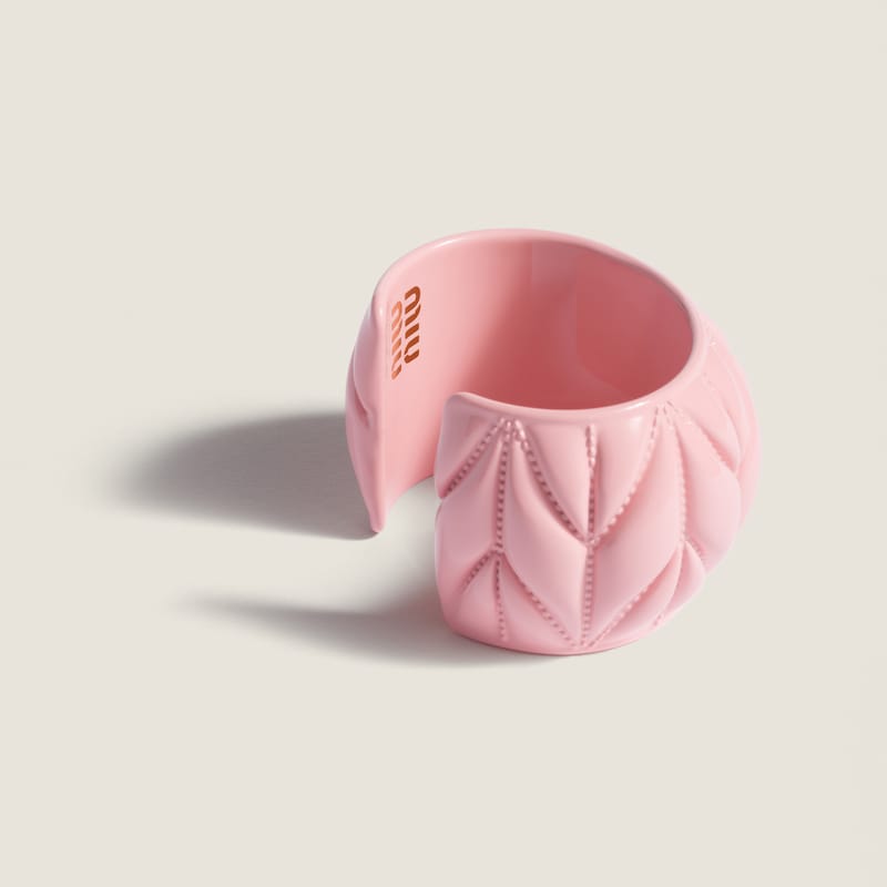 Pulsera con motivo matelassé
