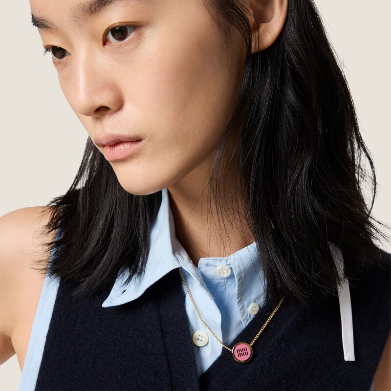 Metal necklace