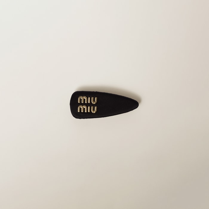 【MIUMIU/ミュウミュウ】ヘアクリップ ベルベット ロゴ ブラック miu MIUMIU ミュウミュウ バレッタ 5IF092 068 レディース