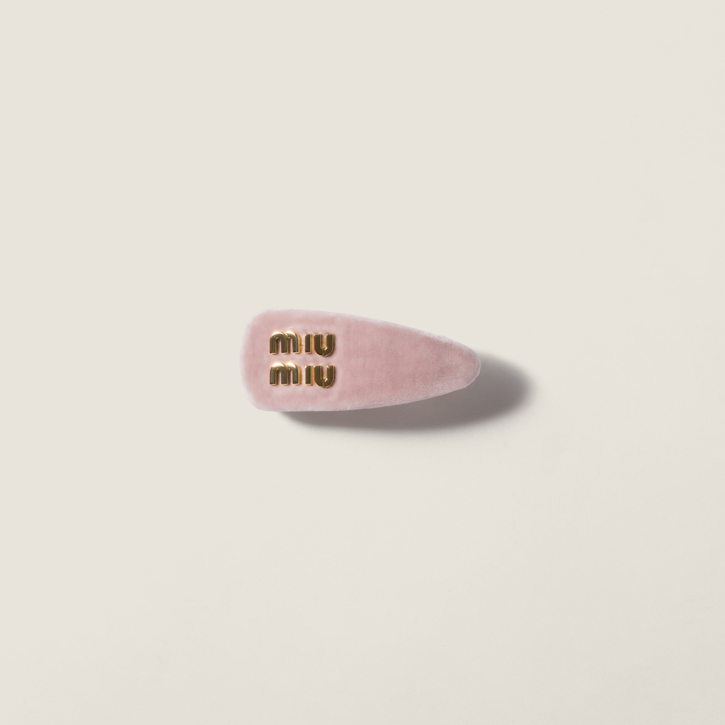Miu Miu Velvet Hair Clip In Pink