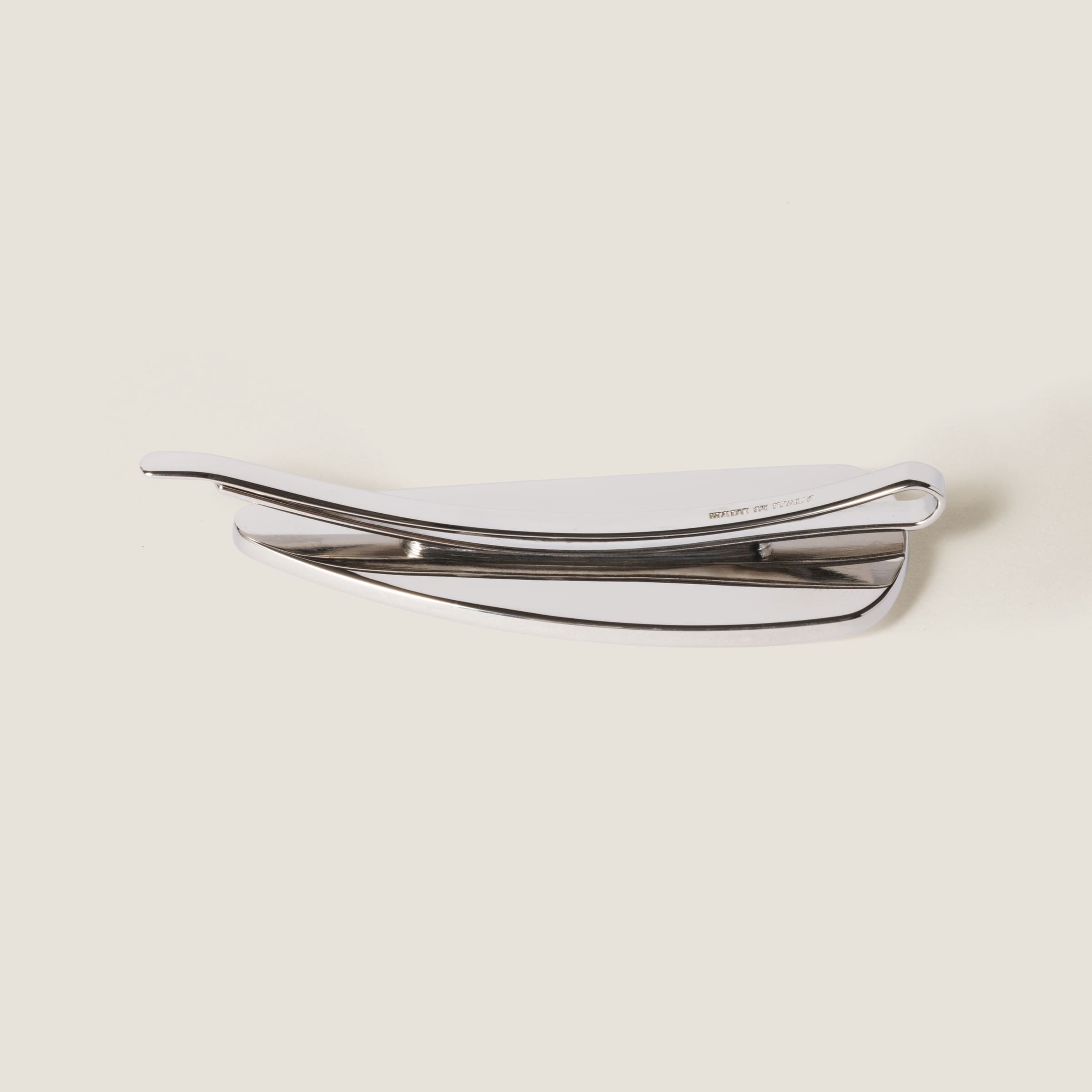 ★MiuMiu★ Enamel l Hairpin White 5IF1462F6TF0009 5IF146 cq5dam.web.hE7E3DA.700.700.jpg