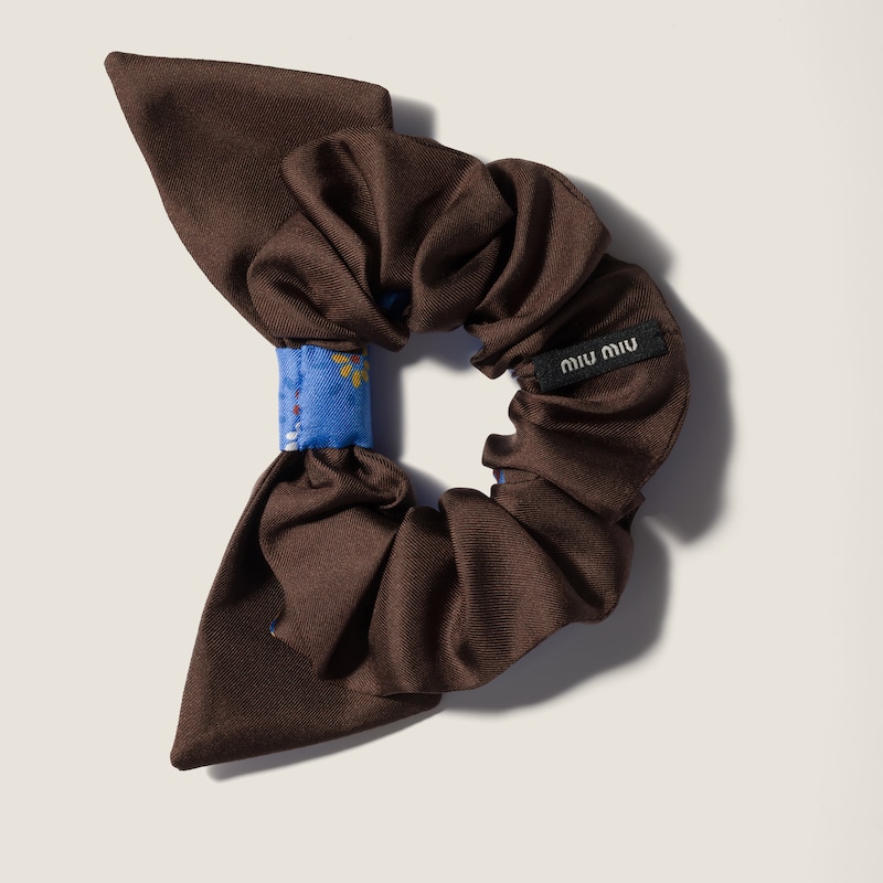 Twill scrunchie