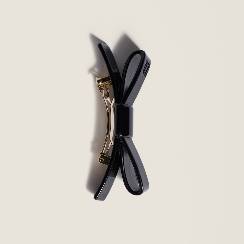 Enameled metal hair clip