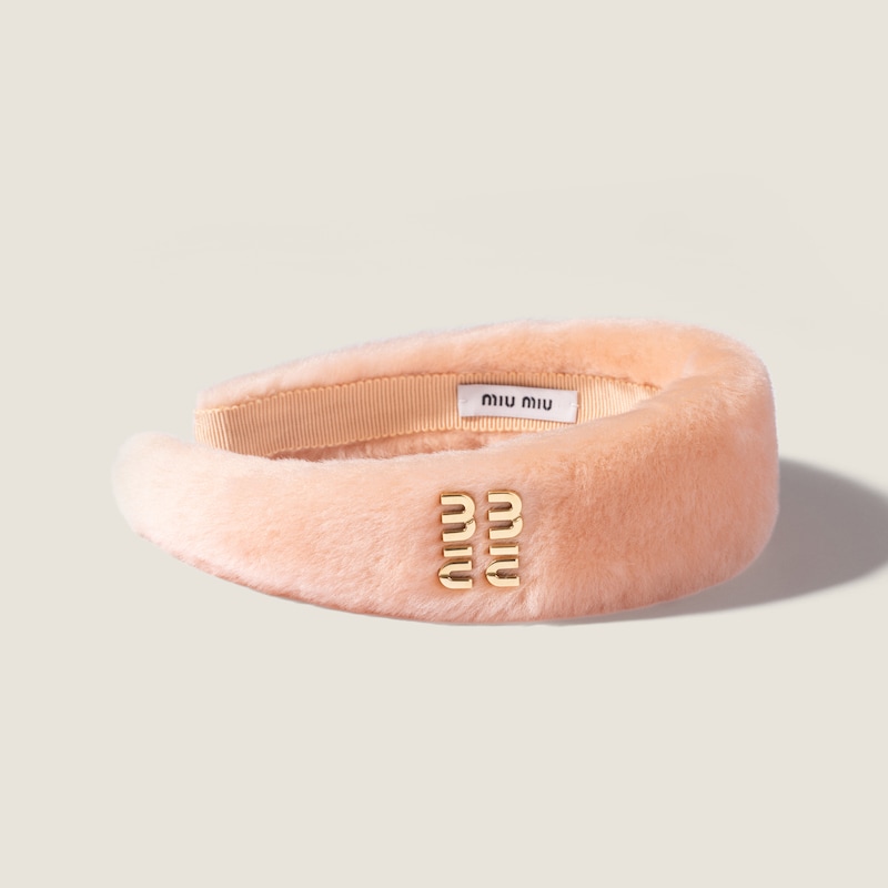 Diadema de piel vuelta