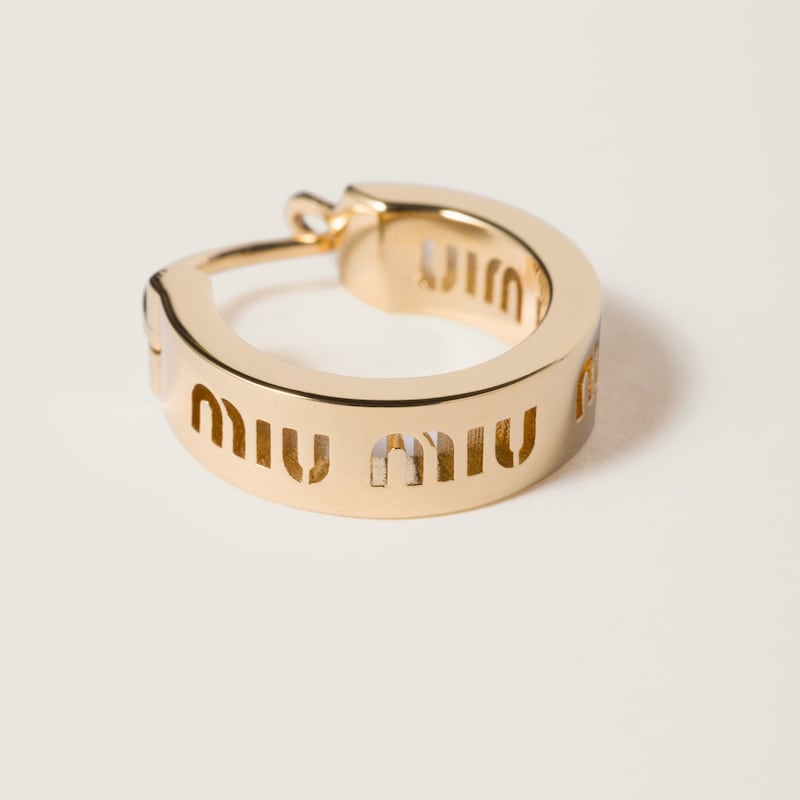 スモール ロゴ入り フープピアス