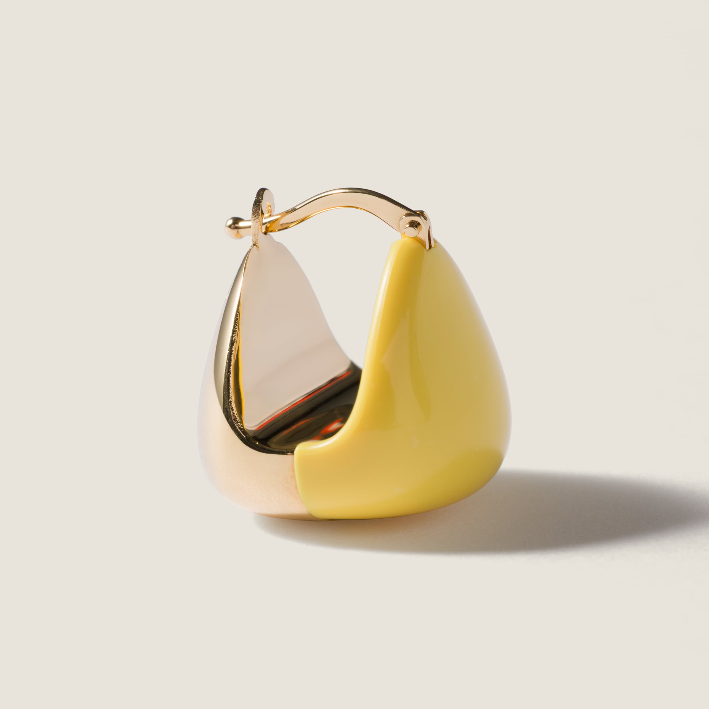 miu miu イエロー エナメルメタル ピアス 楽天市場】MIU MIU ミュウミュウ ピアス エナメルメタルピアス