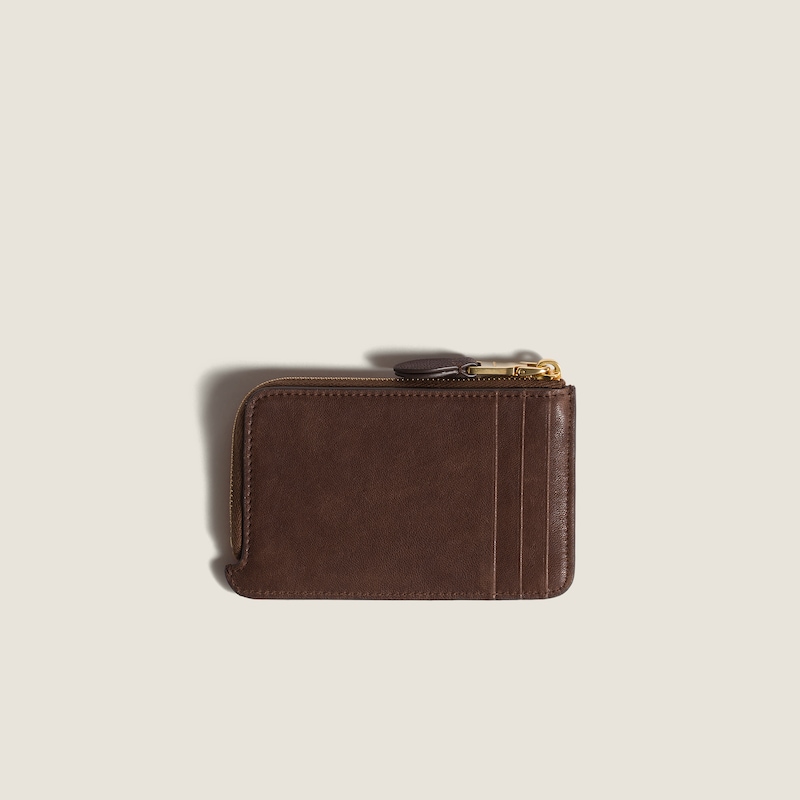 Tarjetero de napa con solapa