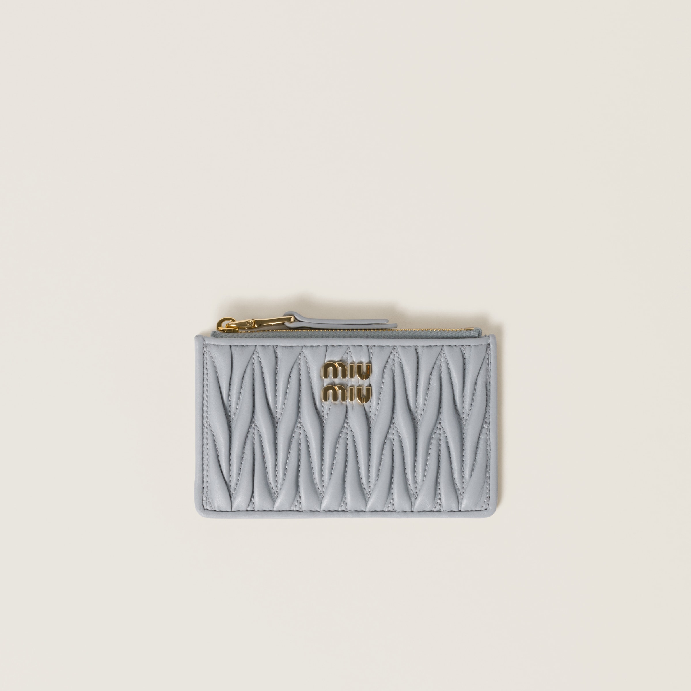 新しい パールグレー マテラッセレザー Miu Miu | ポーチウォレット バッグ