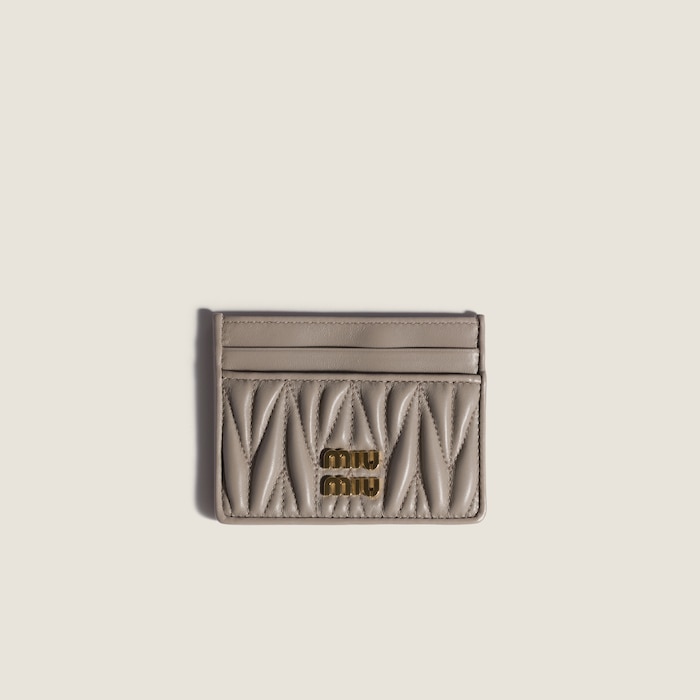 パミスグレージュストーン マテラッセレザー カードケース | Miu Miu