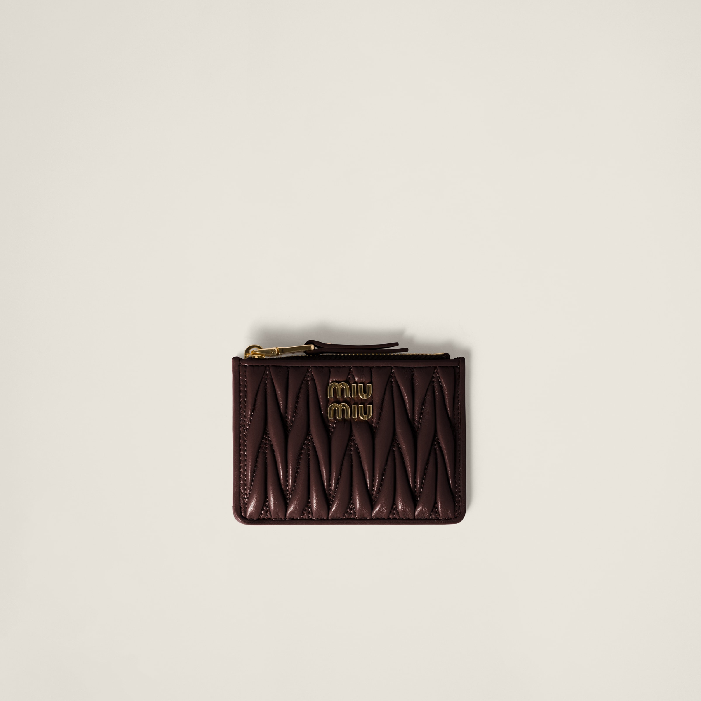 [MiuMiu]★マテラッセ レザーカードケース★ 国内発【MiuMiu】MiuMiuロゴ レザー カード/フラグメントケース