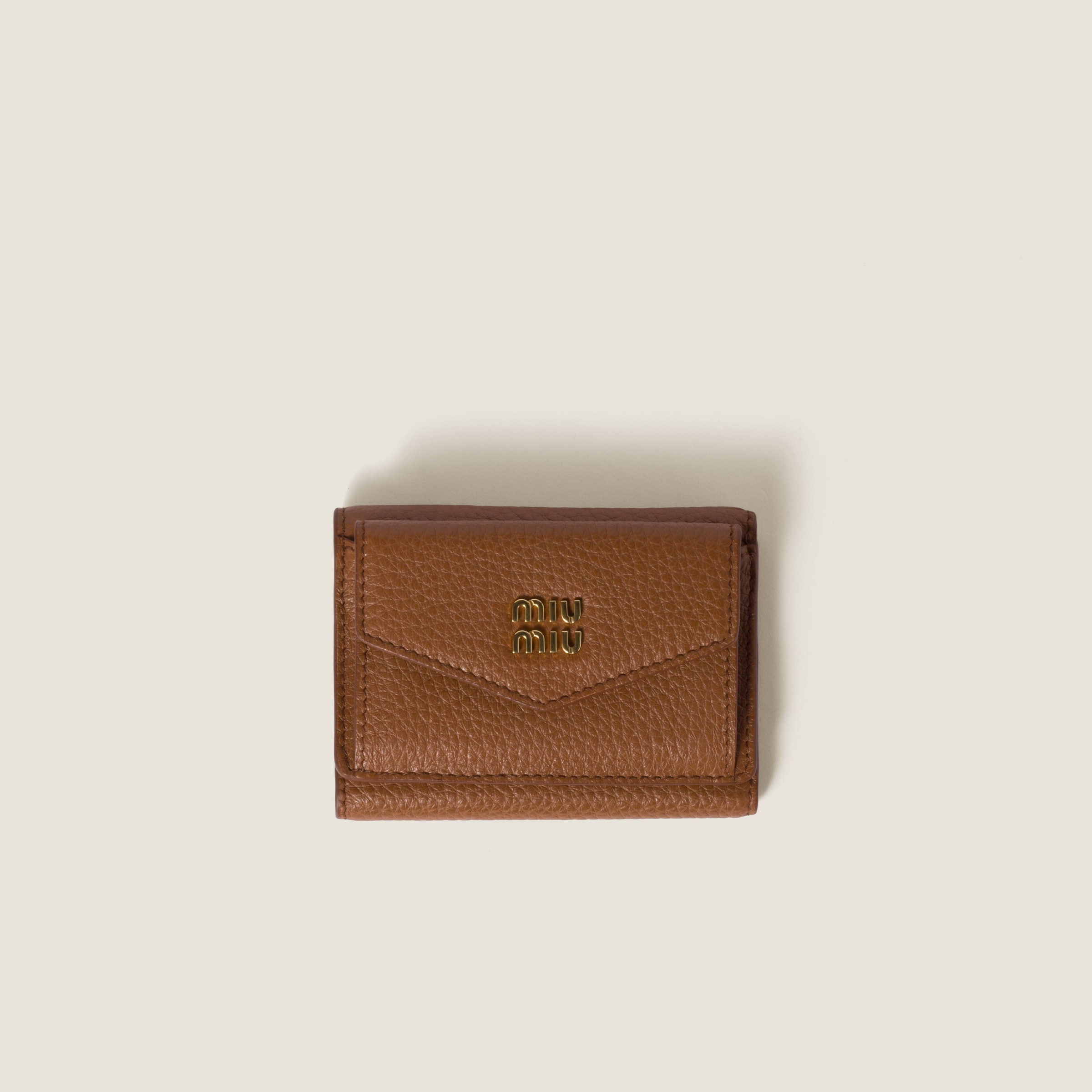 Miu Miu｜HALF-LENGTH WALLETS (5MH021 ADT7 F0002) Black Small Leather Wallet | Miu Miu