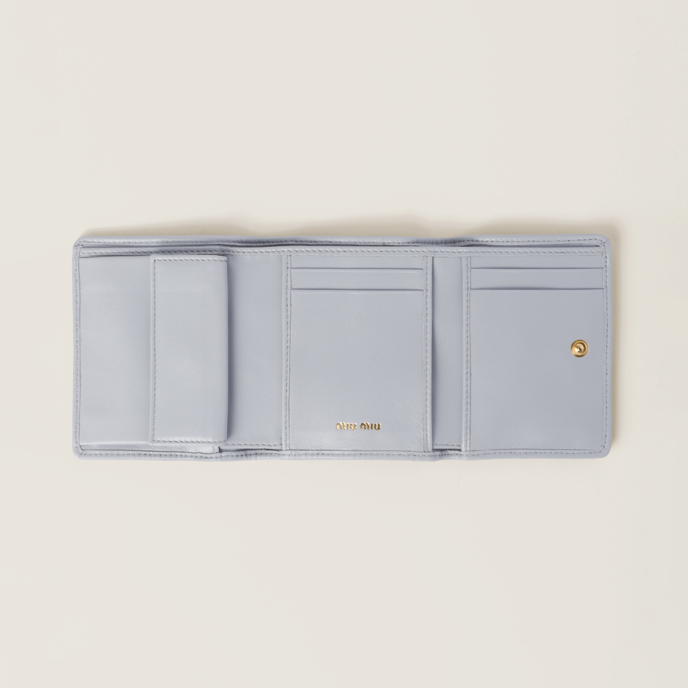 パールグレー マテラッセレザー 財布 | Miu Miu - 日本