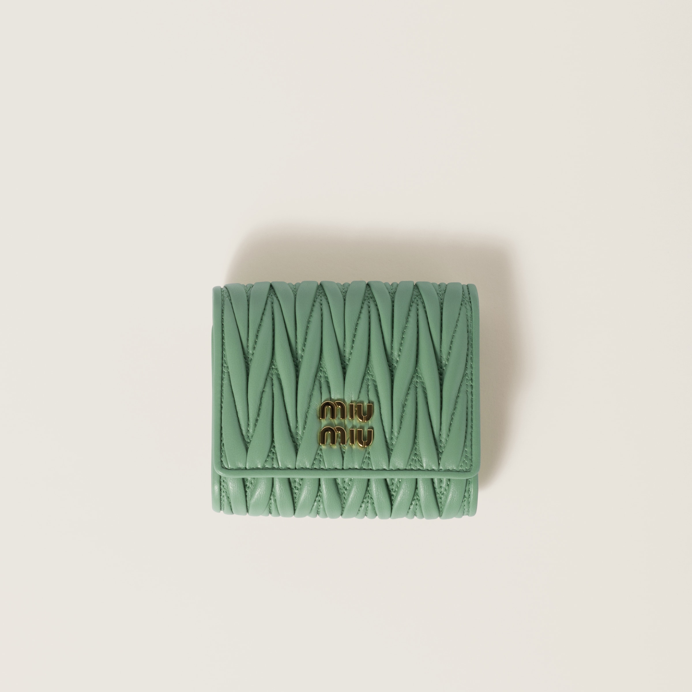 MIUMIU 折財布 MATELASSE 5MH033 AFPP White Matelassé Nappa Leather Small Wallet | Miu Miu