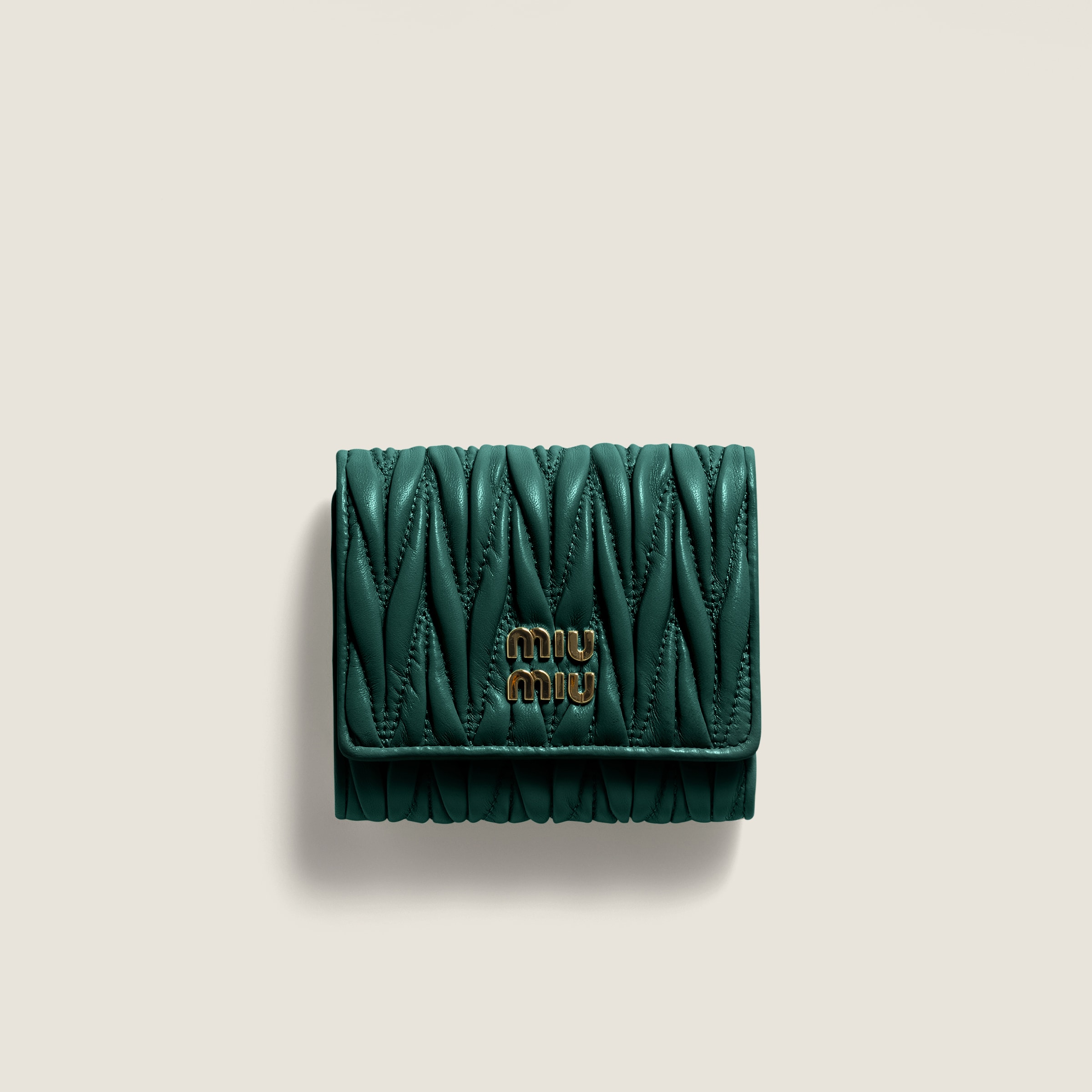 小物 Archive miu miu compact wallet emerald Emerald Green Small Matelassé Nappa Leather Wallet | Miu Miu