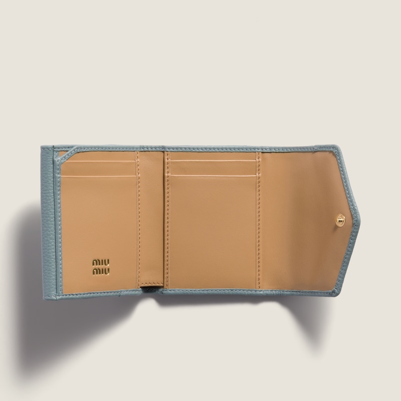 Small leather wallet