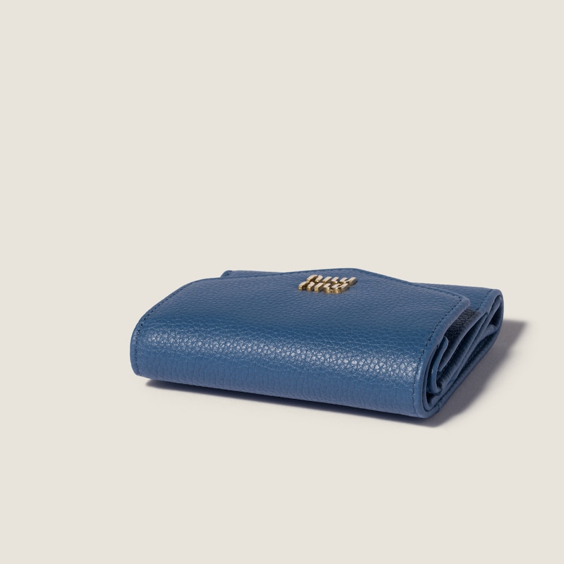 Small leather wallet
