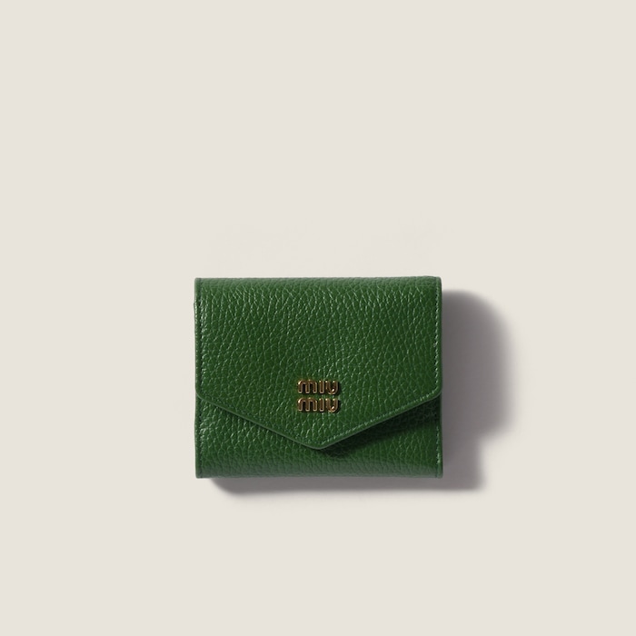 現行⭐️RFID内蔵 MIUMIU ミュウミュウ 財布 レザー 新型 ゴールド金具 現行⭐️RFID内蔵 MIUMIU ミュウミュウ 財布 レザー 新型