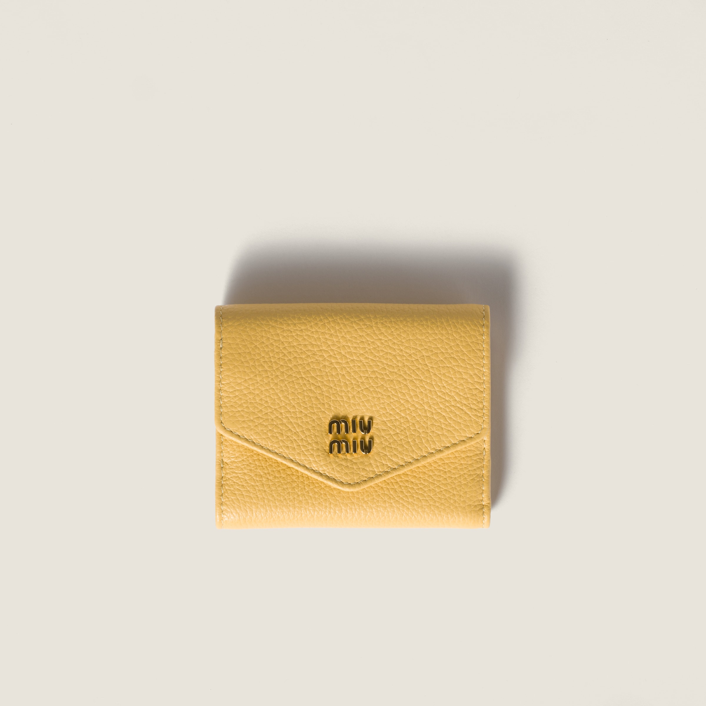 コーンフラワーブルー ヴィッテロダイノレザー 折り財布 | Miu Miu