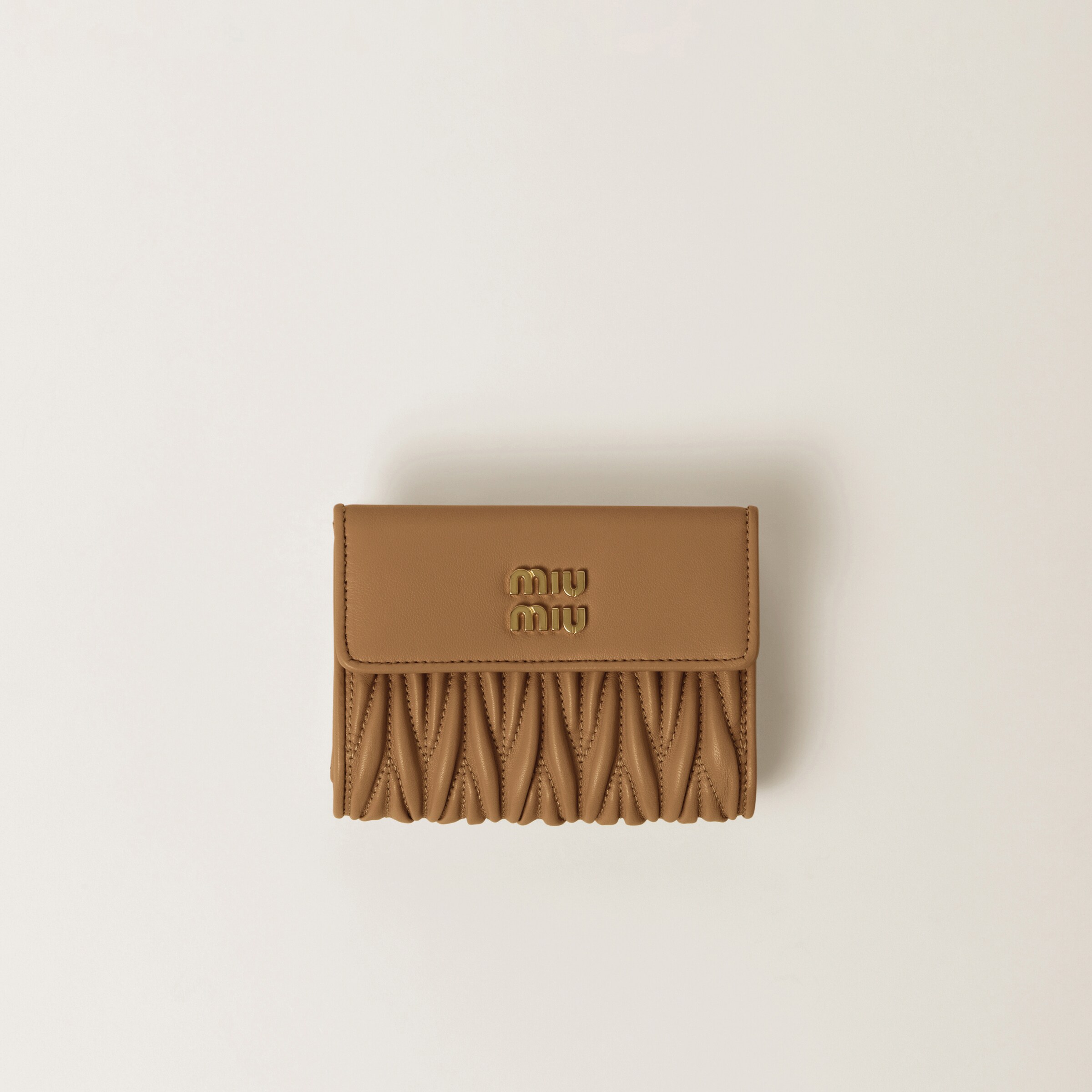 キャメル マテラッセレザー 財布 | Miu Miu