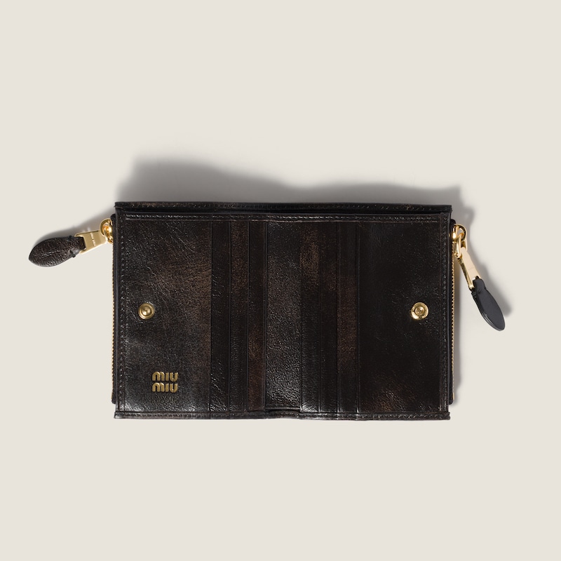 Cartera de napa pequeña