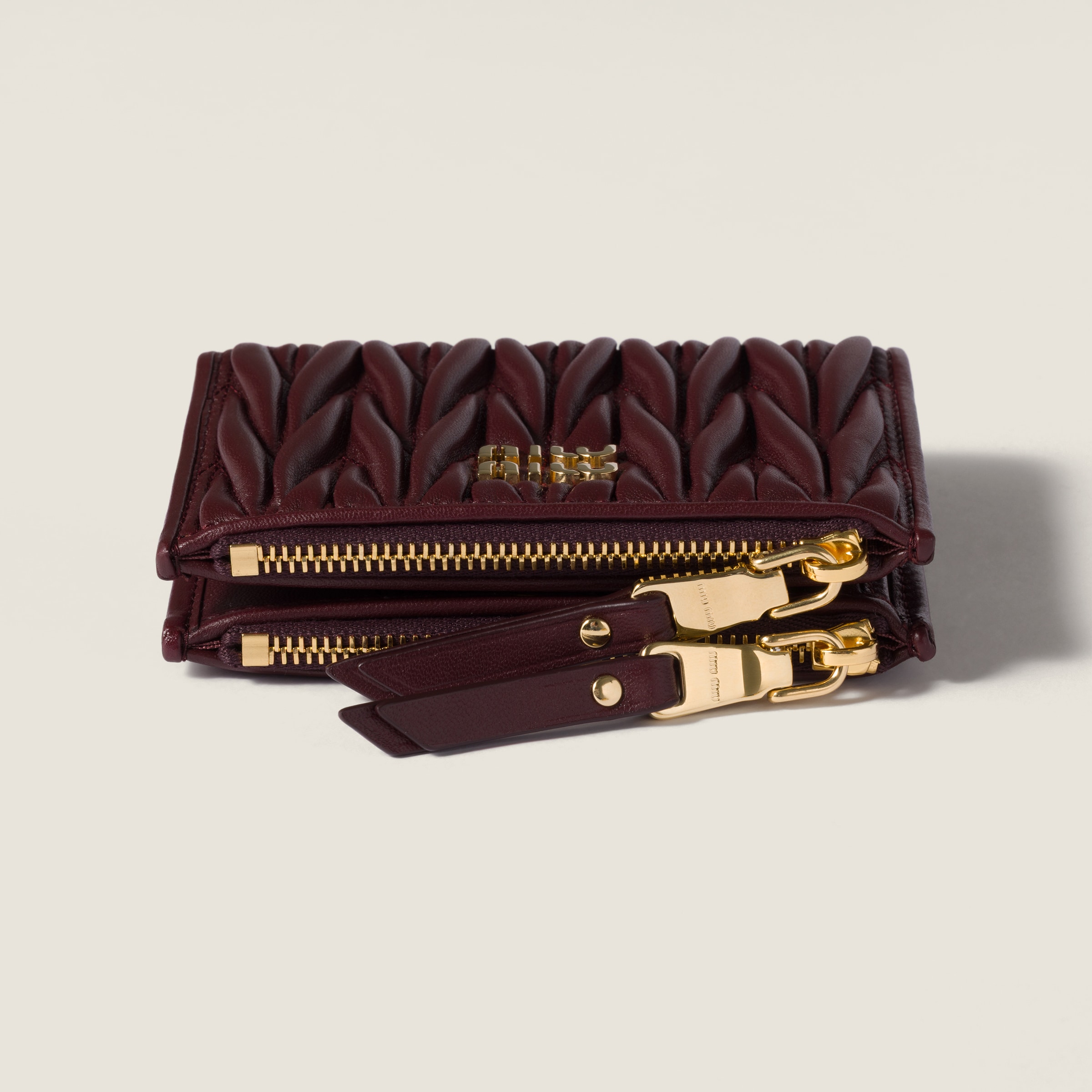 バーガンディ マテラッセレザー 財布 | Miu Miu - 日本
