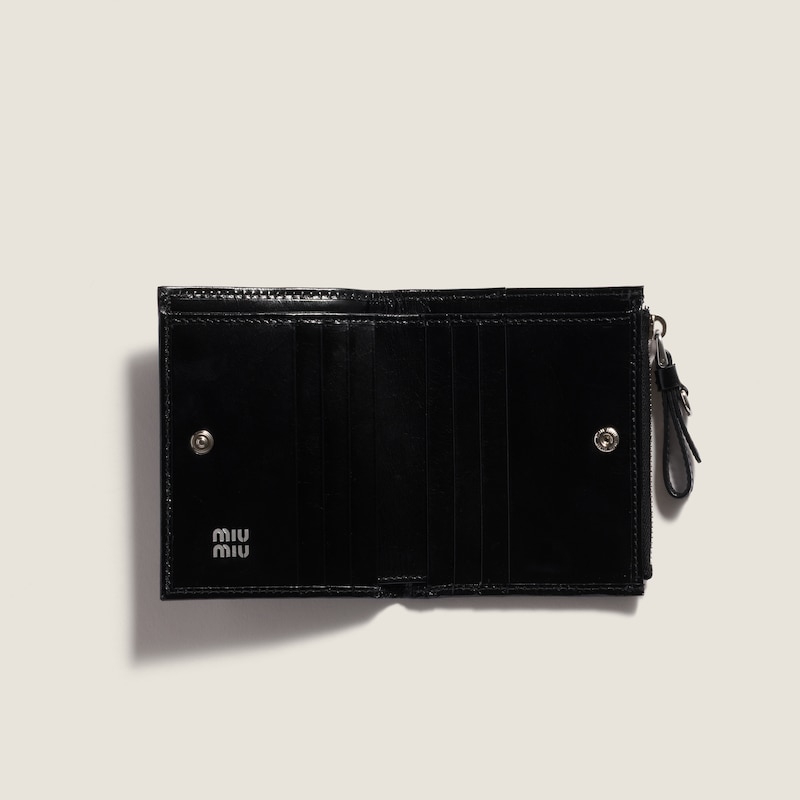 Small leather wallet