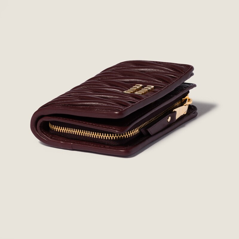 Cartera de napa matelassé pequeña