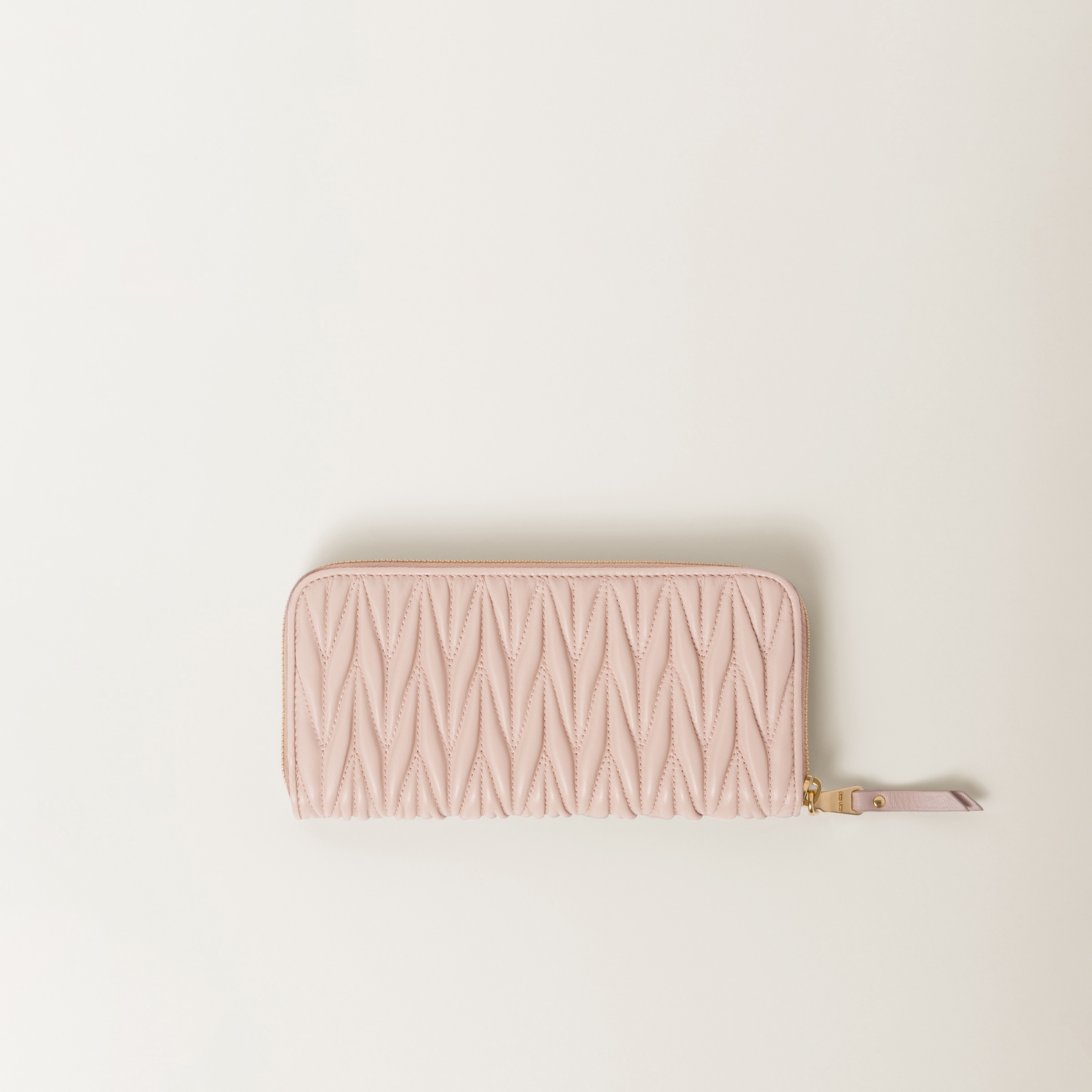 ピンクベージュ マテラッセレザー ジップアラウンド長財布 | Miu Miu