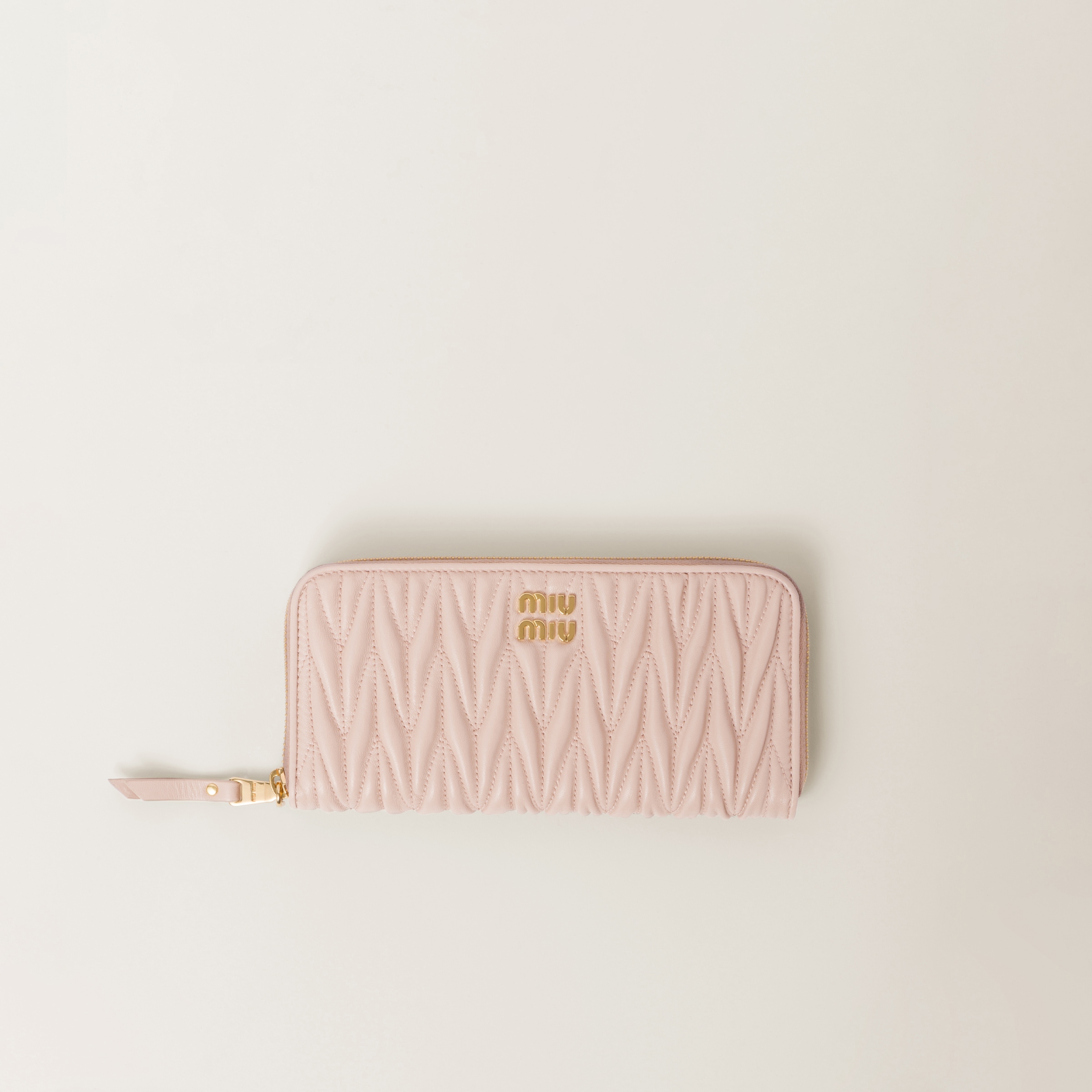 ピンクベージュ マテラッセレザー ジップアラウンド長財布 | Miu Miu